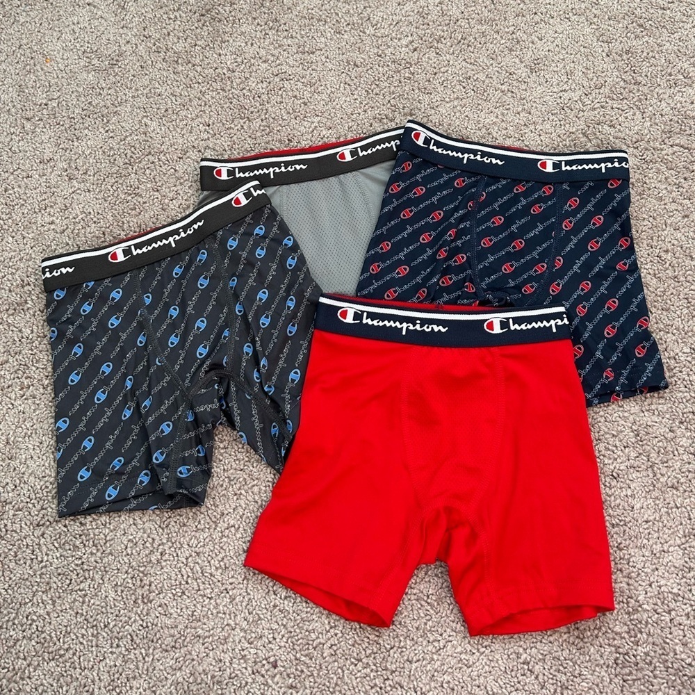 NWOT Champ Champion Boys Boxer Briefs
Set of 4 NEVER WORN

Size S